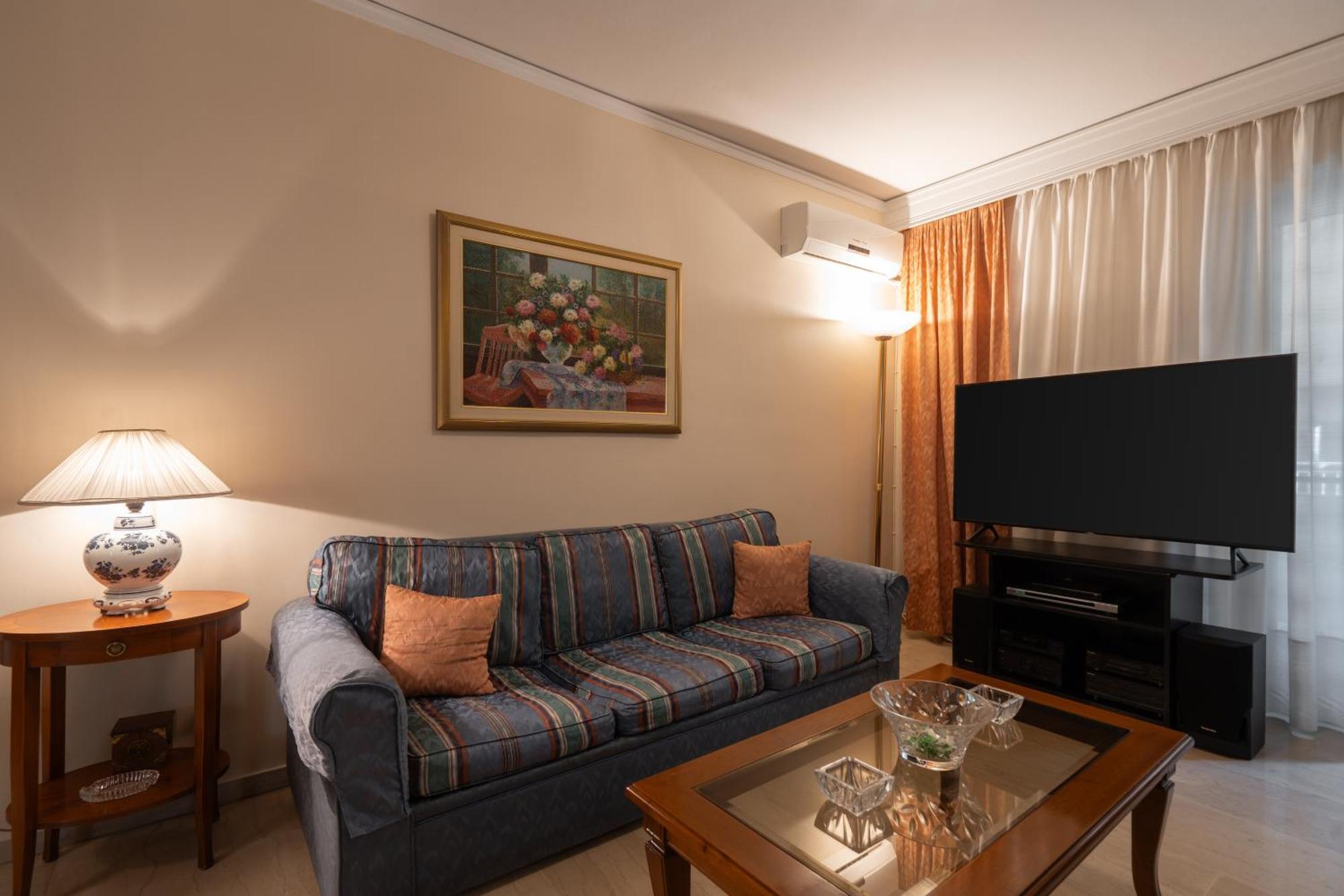 Thissio Family Apartment Athens Exterior photo